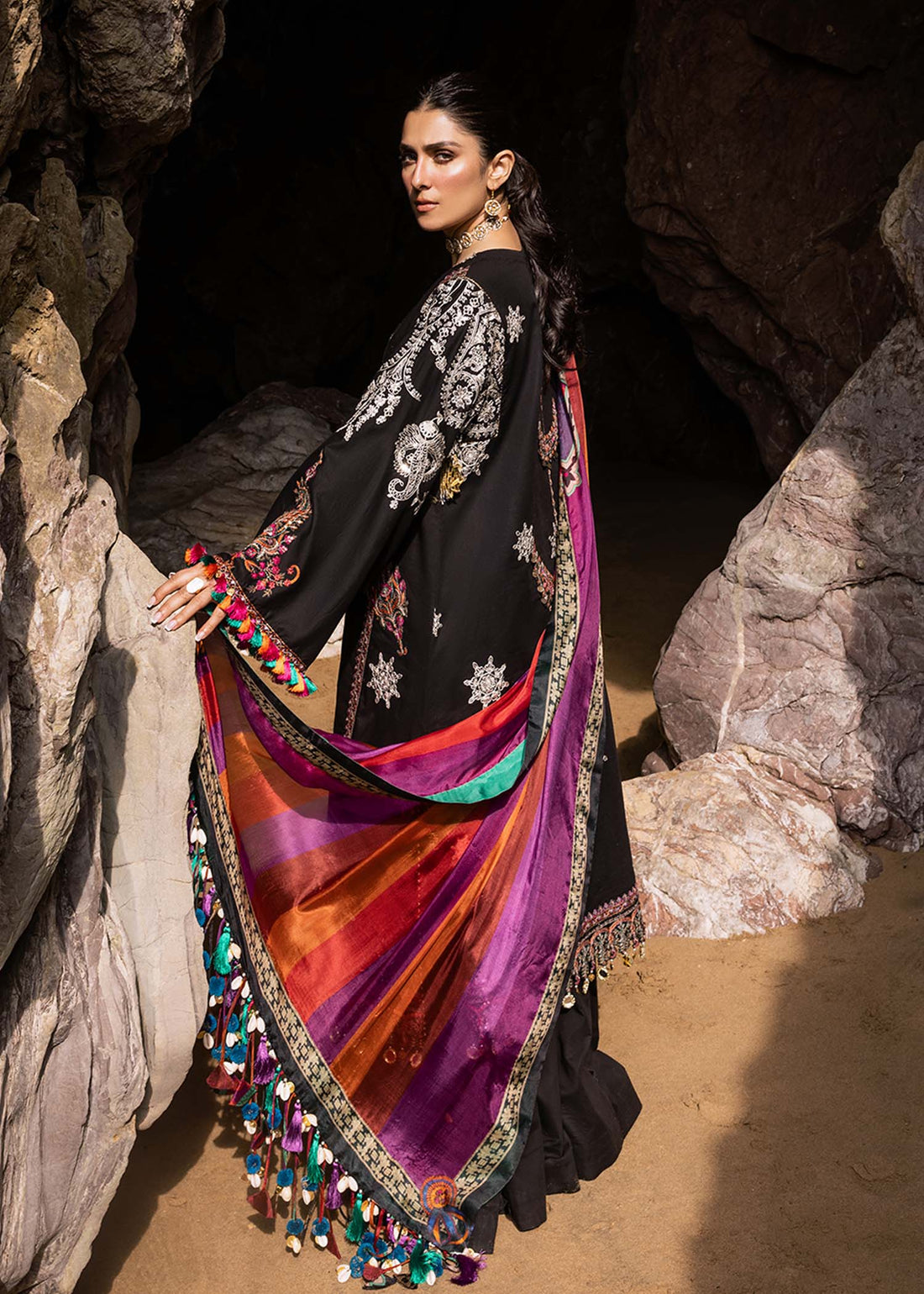 Sadaf Fawad Khan | Siraa Luxury Lawn 24| Nuha (A) - House Of Anaya