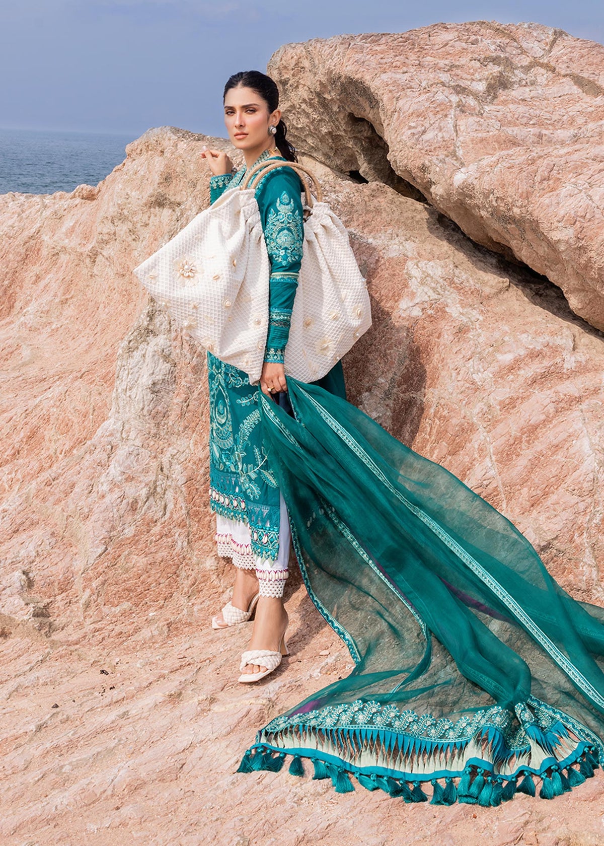 Sadaf Fawad Khan | Siraa Luxury Lawn 24| Elaheh (A) - House Of Anaya
