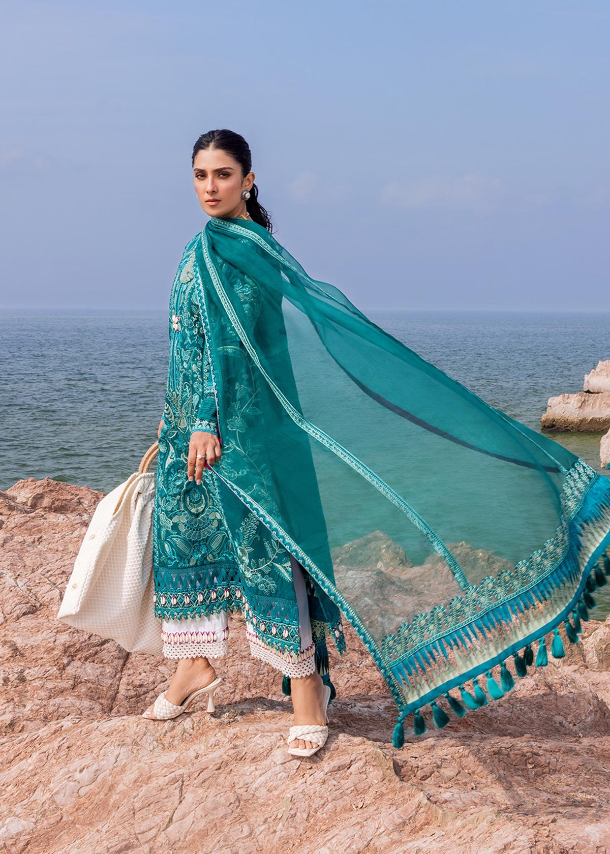 Sadaf Fawad Khan | Siraa Luxury Lawn 24| Elaheh (A) - House Of Anaya