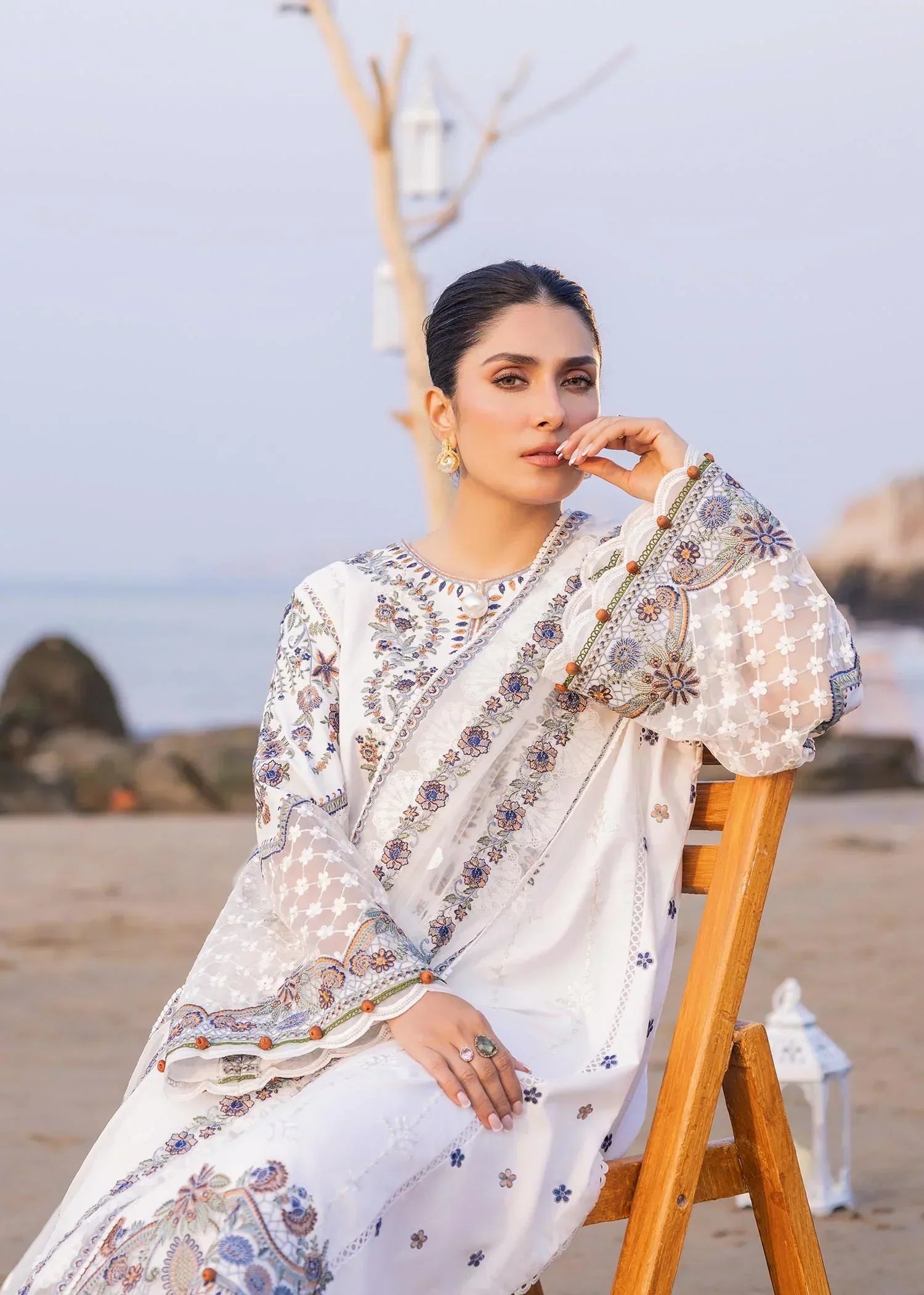 Sadaf Fawad Khan | Siraa Luxury Lawn 24| Amira (A) - House Of Anaya