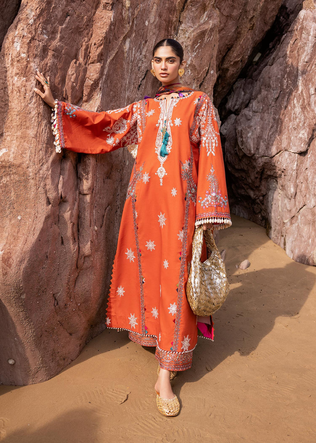 Sadaf Fawad Khan | Siraa Luxury Lawn 24| Nuha (B) - House Of Anaya