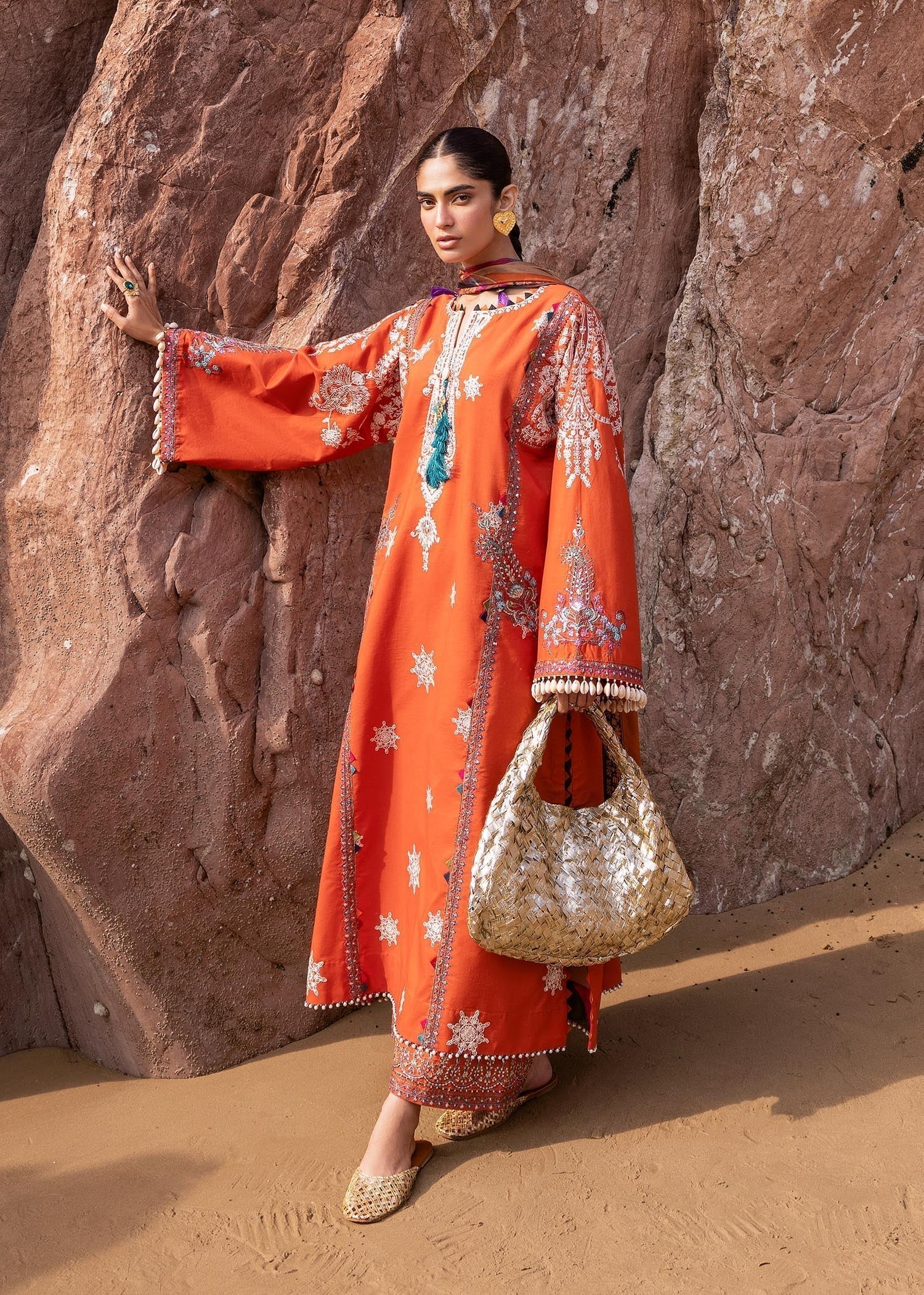 Sadaf Fawad Khan | Siraa Luxury Lawn 24| Nuha (B) - House Of Anaya