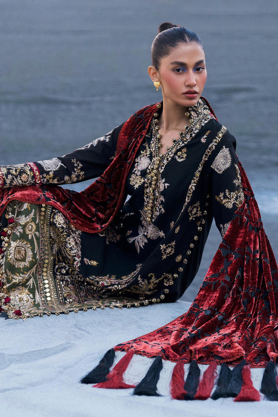 Sana Safinaz | Winter Shawl 24 | S241-001A-3CP - House Of Anaya