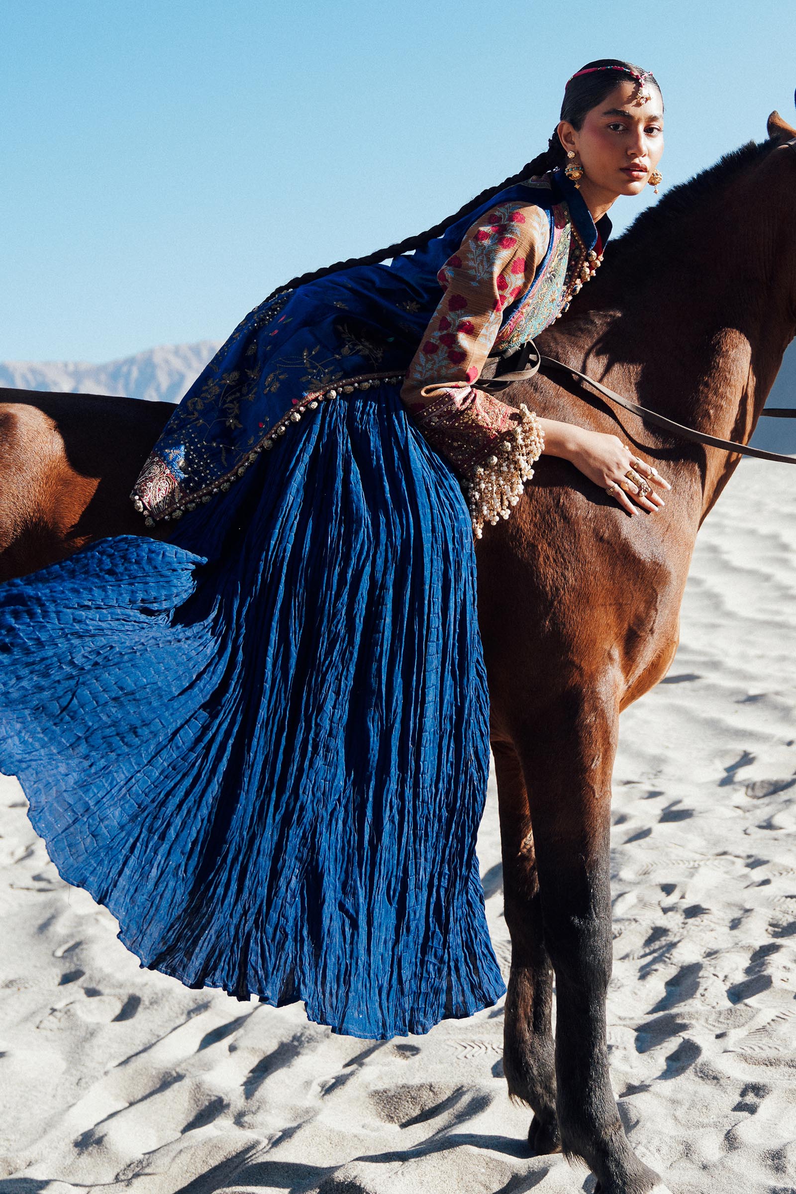 Sana Safinaz | Winter Shawl 24 | Velvet V241-001-3CP - House Of Anaya