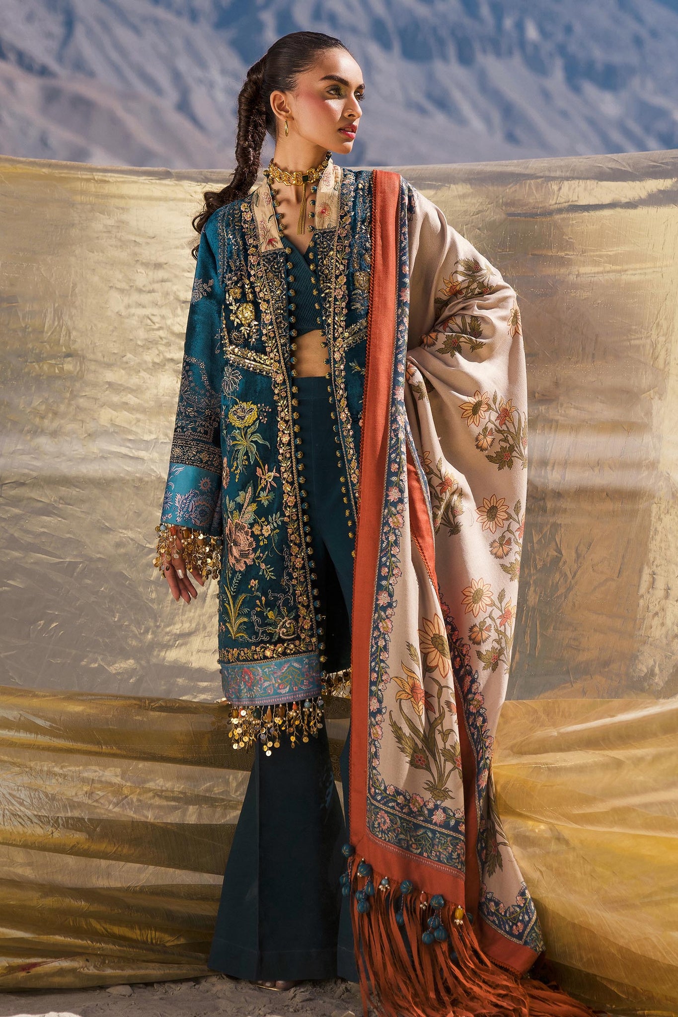 Sana Safinaz | Winter Shawl 24 | Velvet V241-003-3CP - House Of Anaya