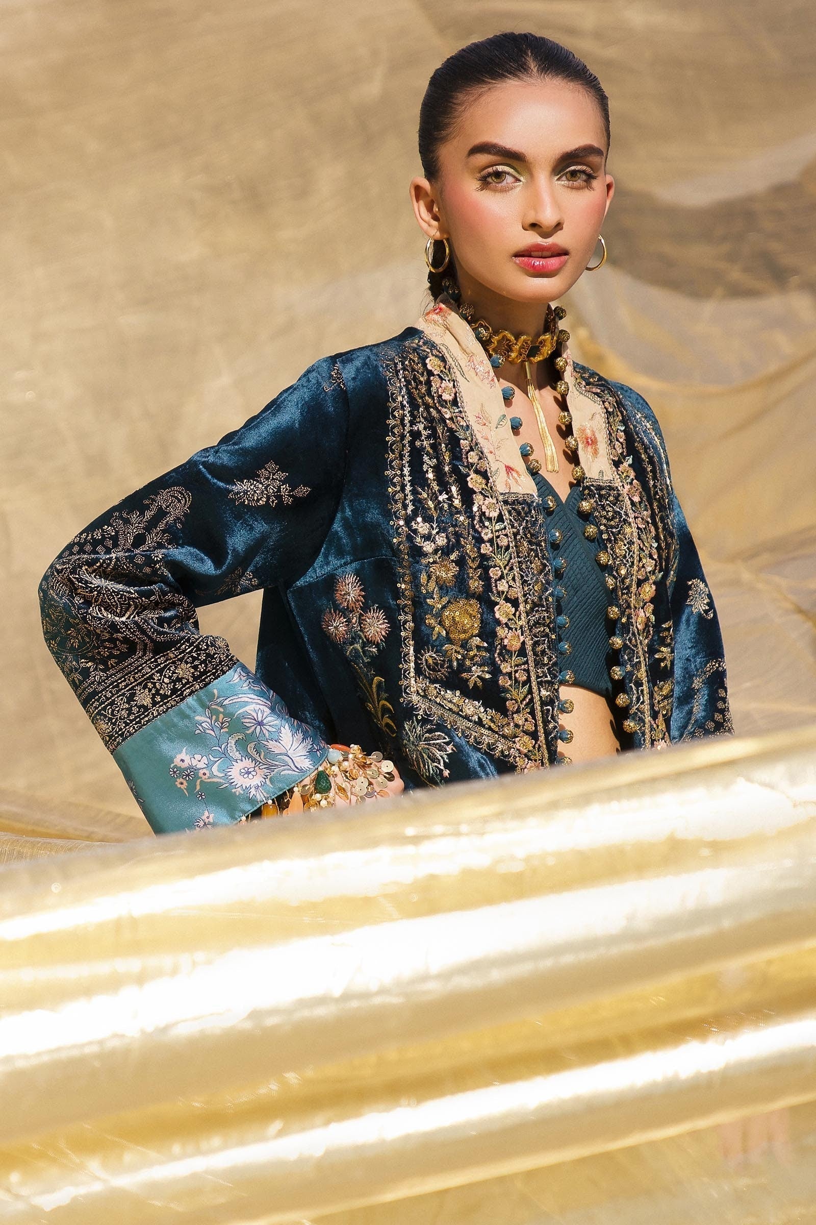Sana Safinaz | Winter Shawl 24 | Velvet V241-003-3CP - House Of Anaya