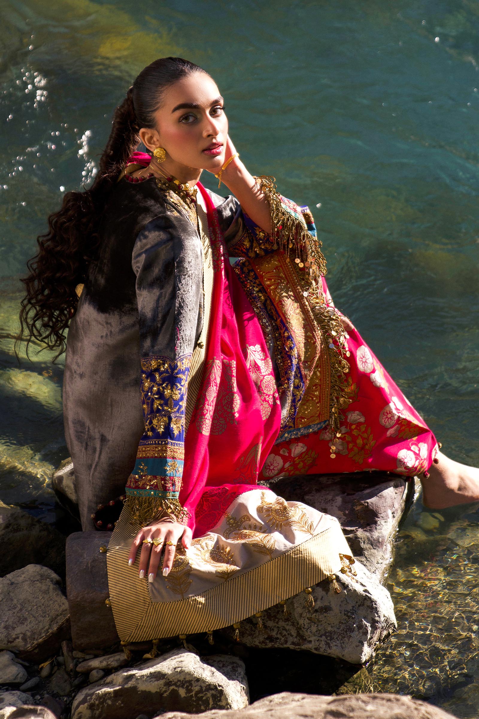Sana Safinaz | Winter Shawl 24 | Velvet V241-004-3CP - House Of Anaya