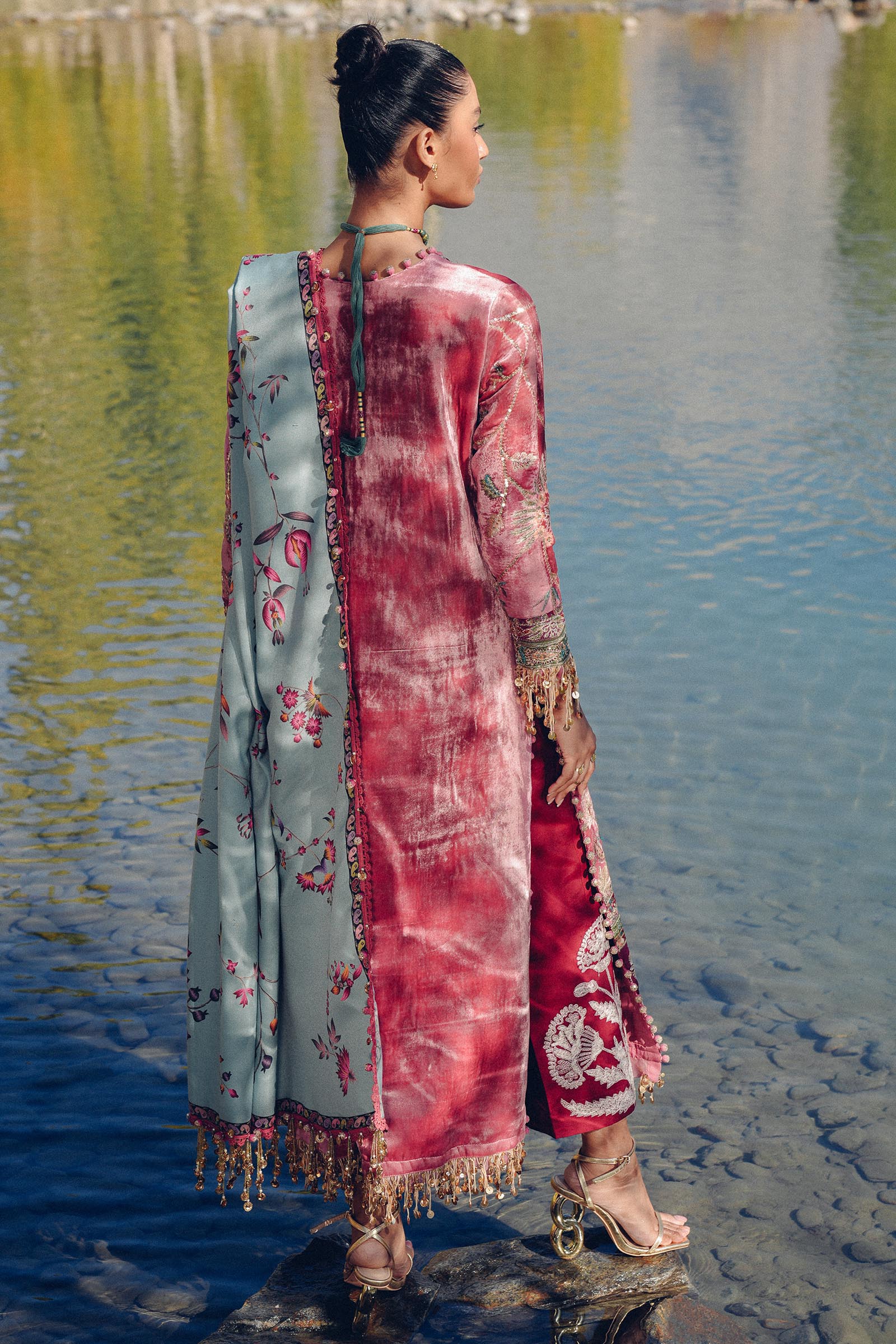 Sana Safinaz | Winter Shawl 24 | Velvet V241-005-3CP - House Of Anaya