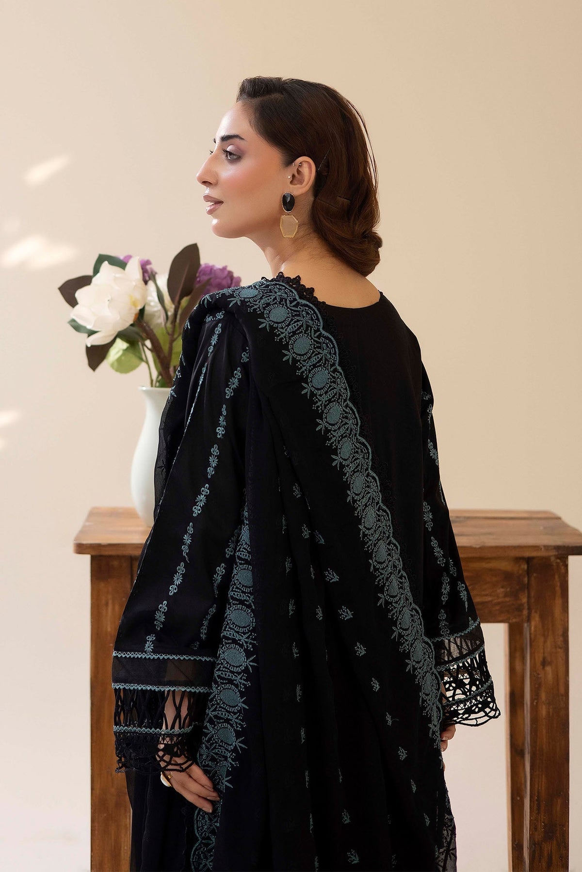 Adans Libas | Chikankari Lawn | CHIKANKARI LAWN-20 - 3