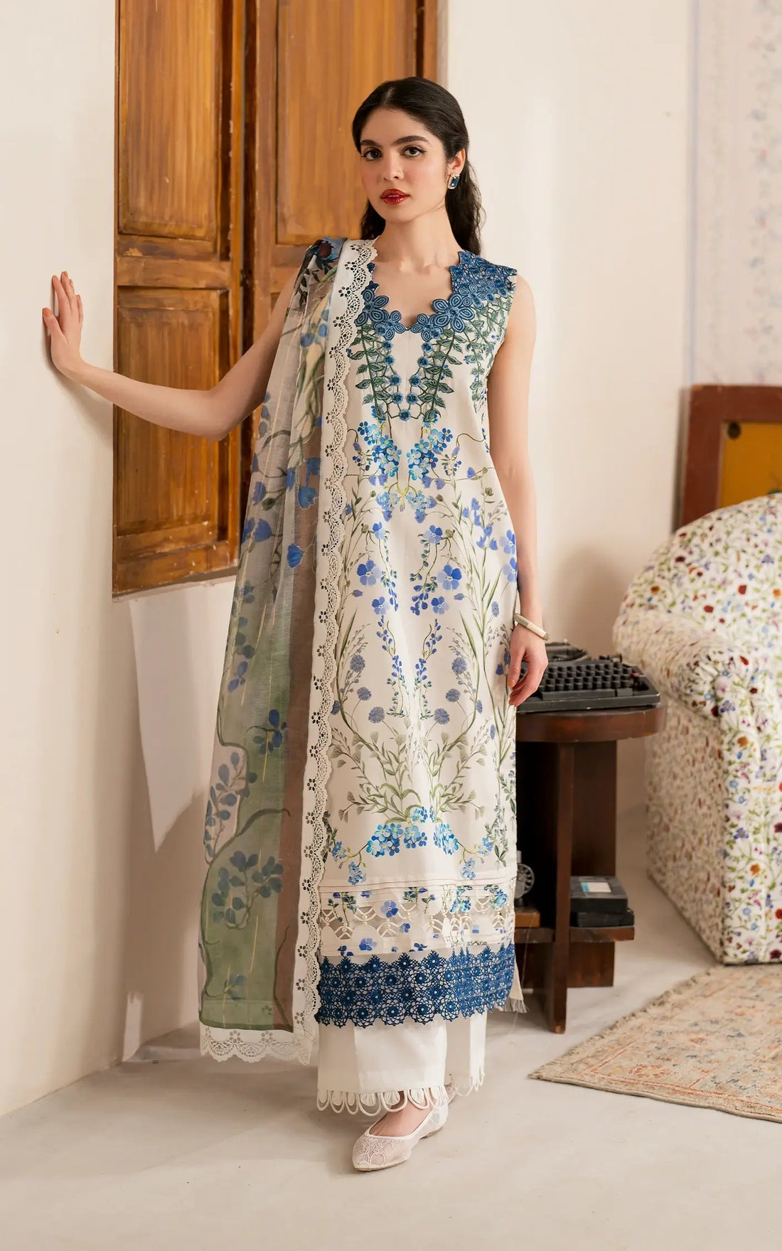 Asifa and Nabeel | Meraki Vintage 25 | Shabnam (MVL25-13) - House Of Zarish