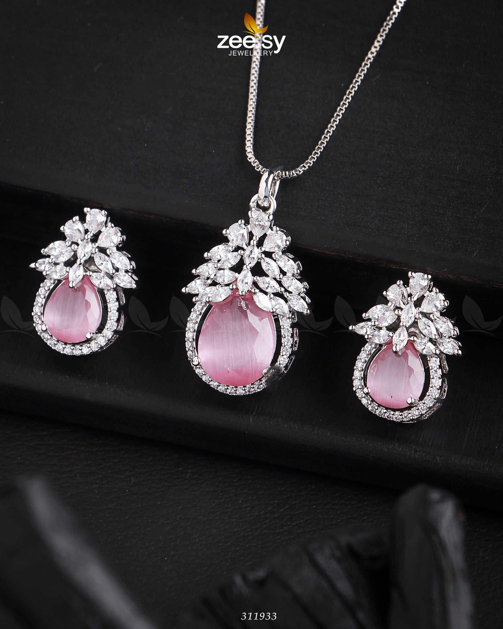 Zara's Pendant Set - House Of Zarish
