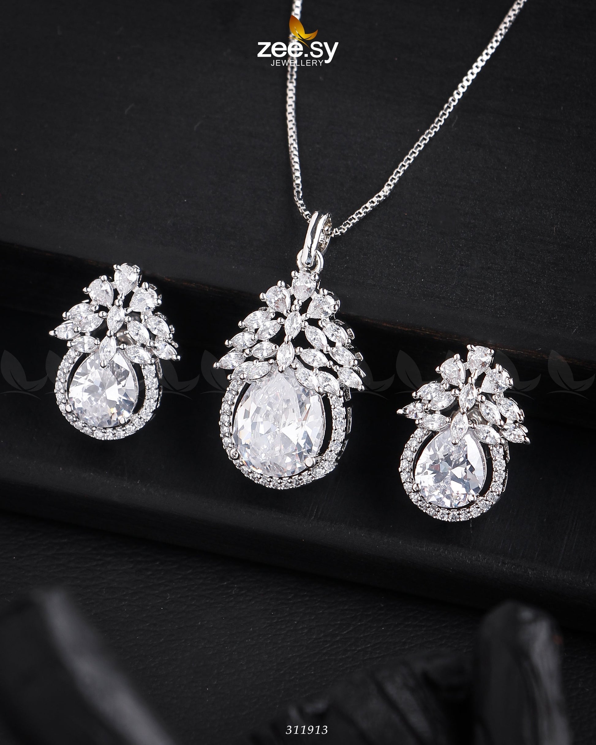 Zara's Pendant Set - House Of Zarish