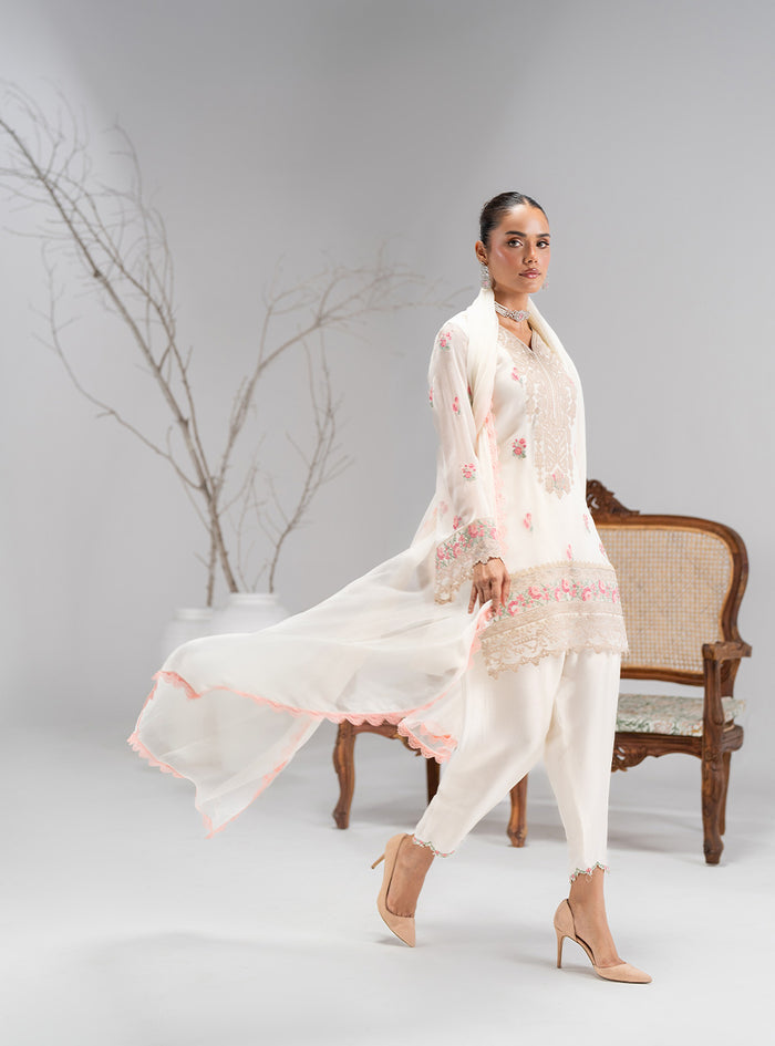 Zainab Chottani | Eid Pret 25 | Avia