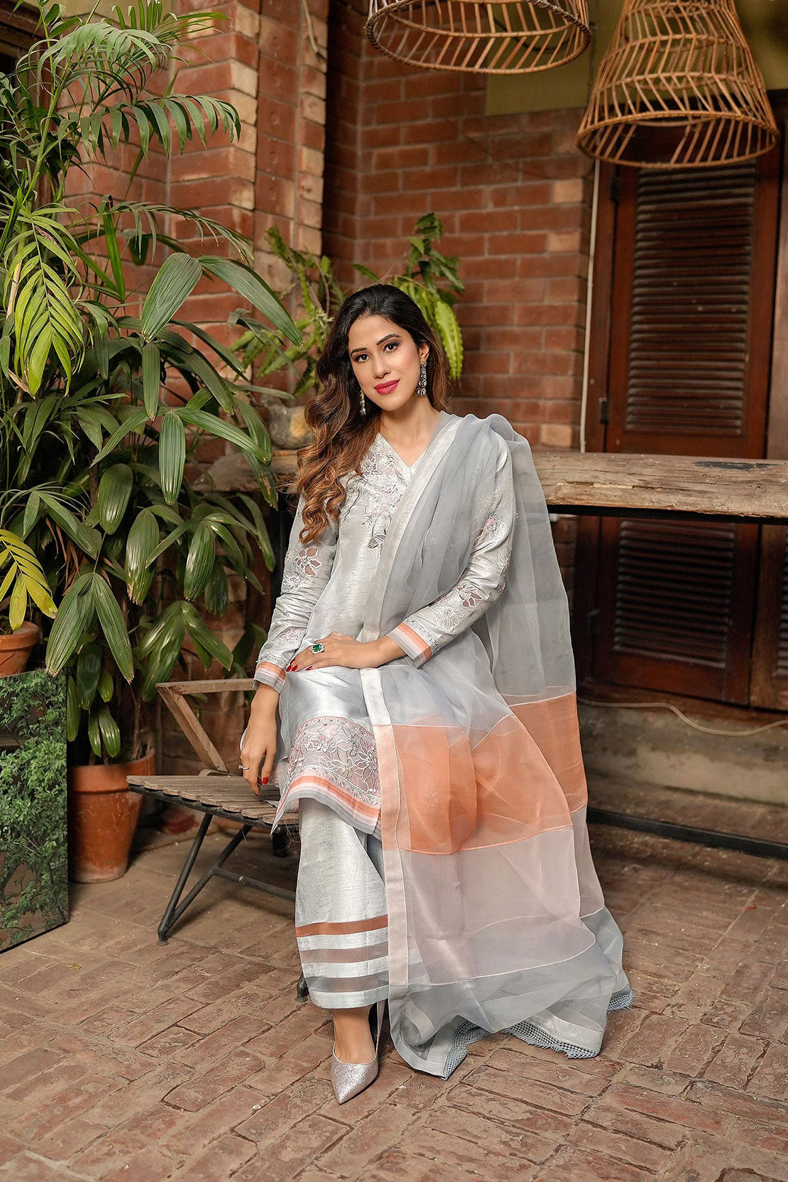 Leon | Leon Luxe Collection | Peach Oyster - House of Zarish