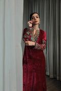 Saira Rizwan | Riona Luxury Formals | Julie