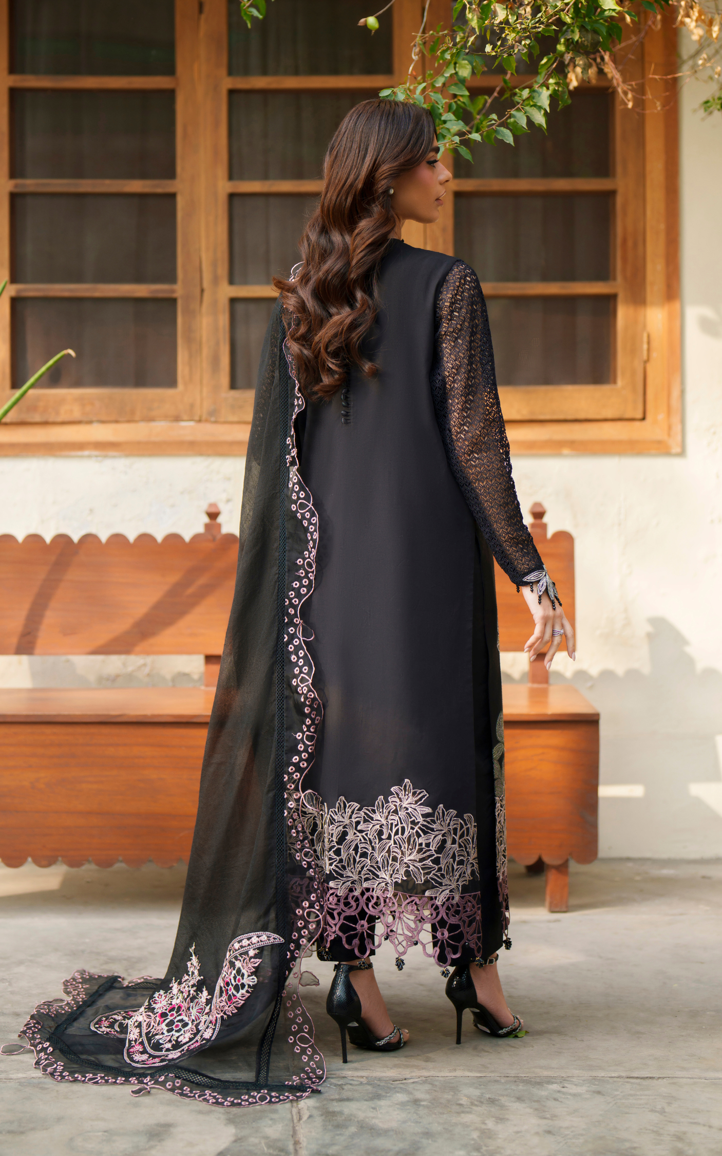 Asifa and Nabeel | Versa Luxury Lawn 26 | Noir Lily VUL26-01