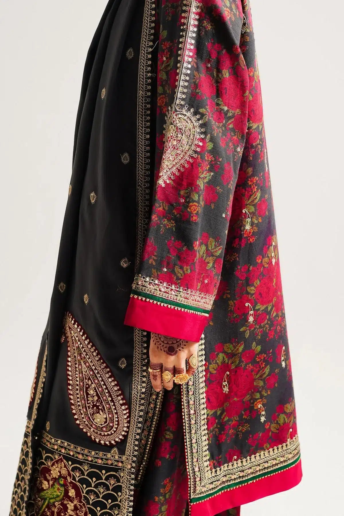 Zara ShahJahan | Winter Shawl 23 | WS23-D3 - House Of Anaya