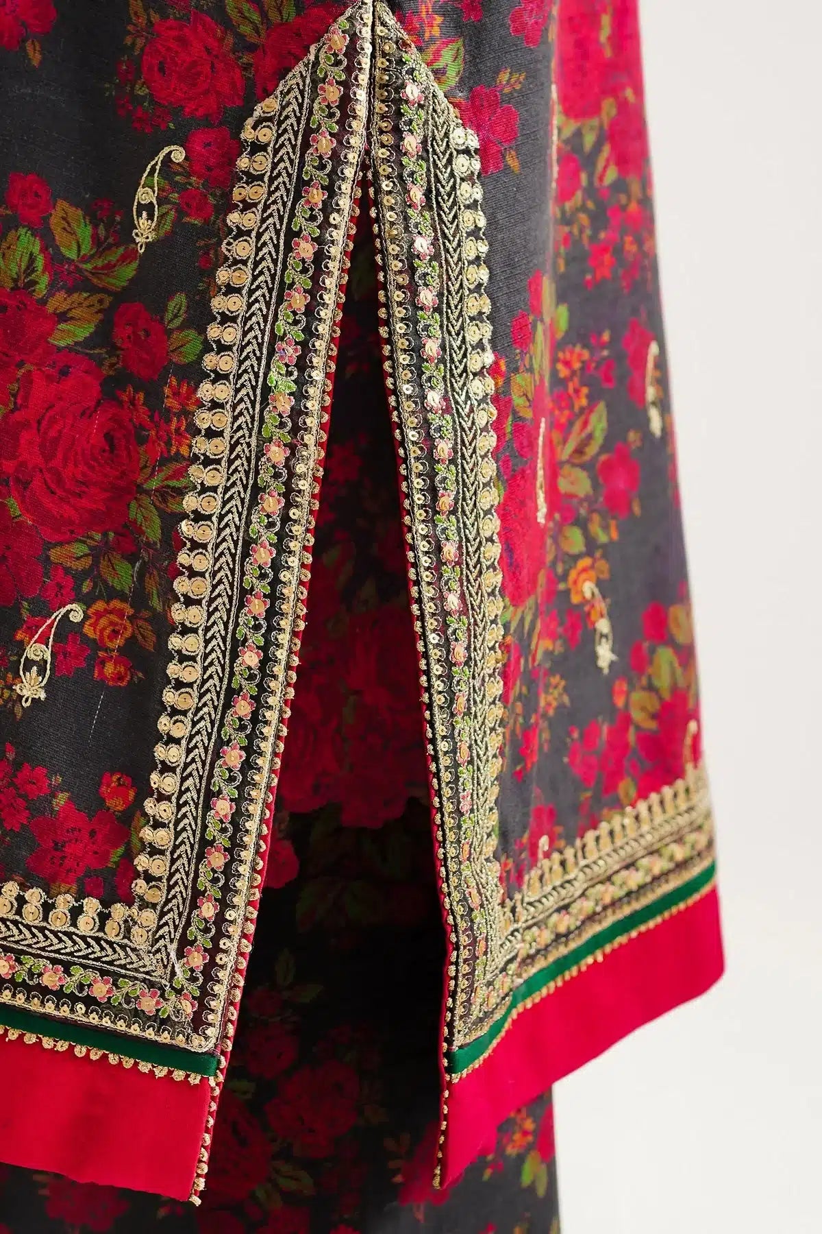 Zara ShahJahan | Winter Shawl 23 | WS23-D3 - House Of Anaya