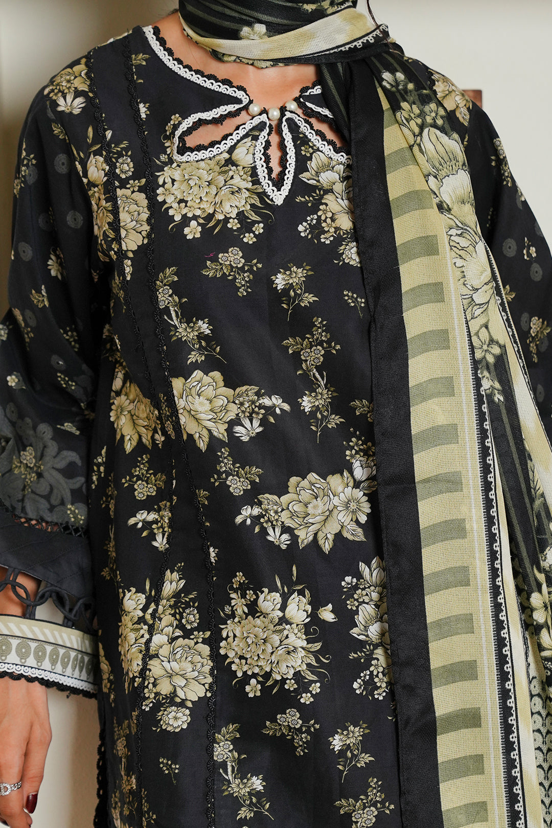 Zellbury | Unstitched 3 Piece Cambric | Shirt Shalwar Dupatta - 0036 - House Of Zarish