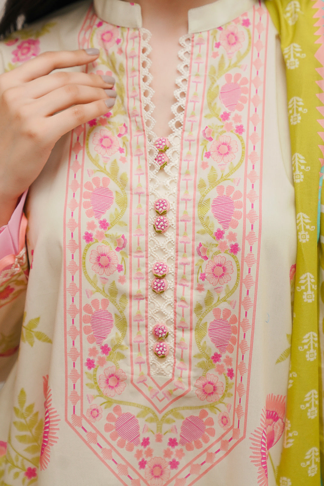 Zellbury | Unstitched 3 Piece Cambric | Shirt Shalwar Dupatta - 0057 - Libasekhas