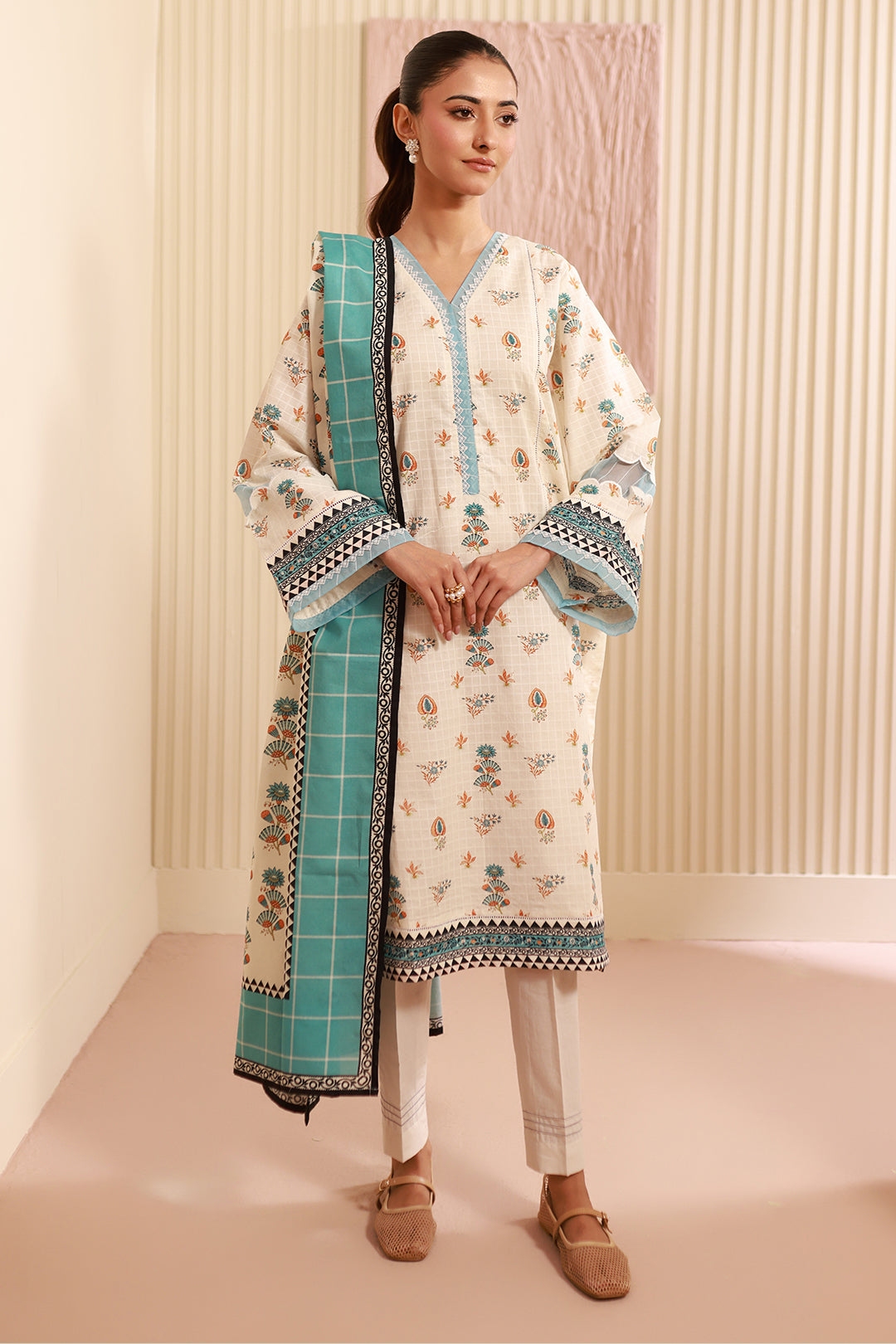 Zellbury | Unstitched 3 Piece Cambric | Shirt Shalwar Dupatta - 0668 - Libasekhas