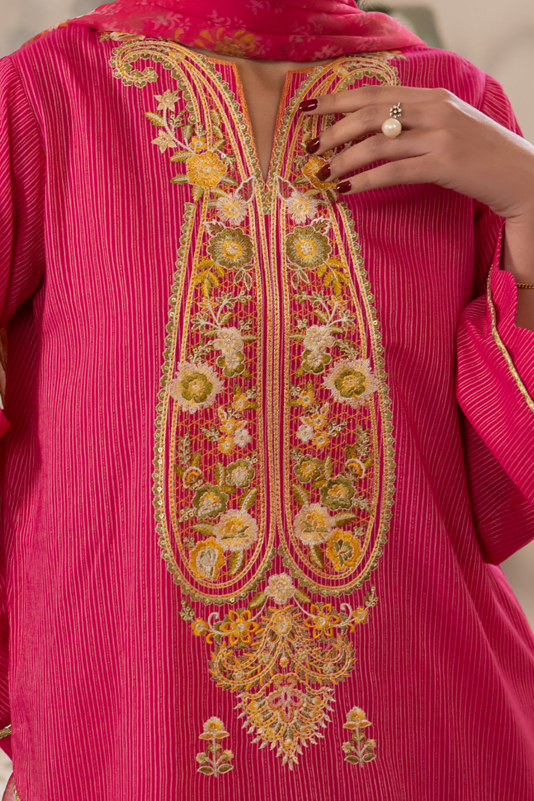 Zellbury | Unstitched 3 Piece Lawn | Embroidered Shirt Shalwar Dupatta - 1116 - House Of Zarish