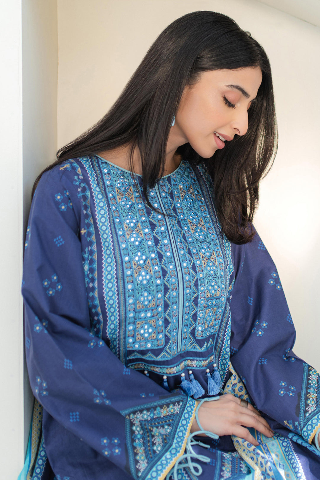 Zellbury | Unstitched 3 Piece Lawn | Embroidered Shirt Shalwar Dupatta - 1681 - Libasekhas
