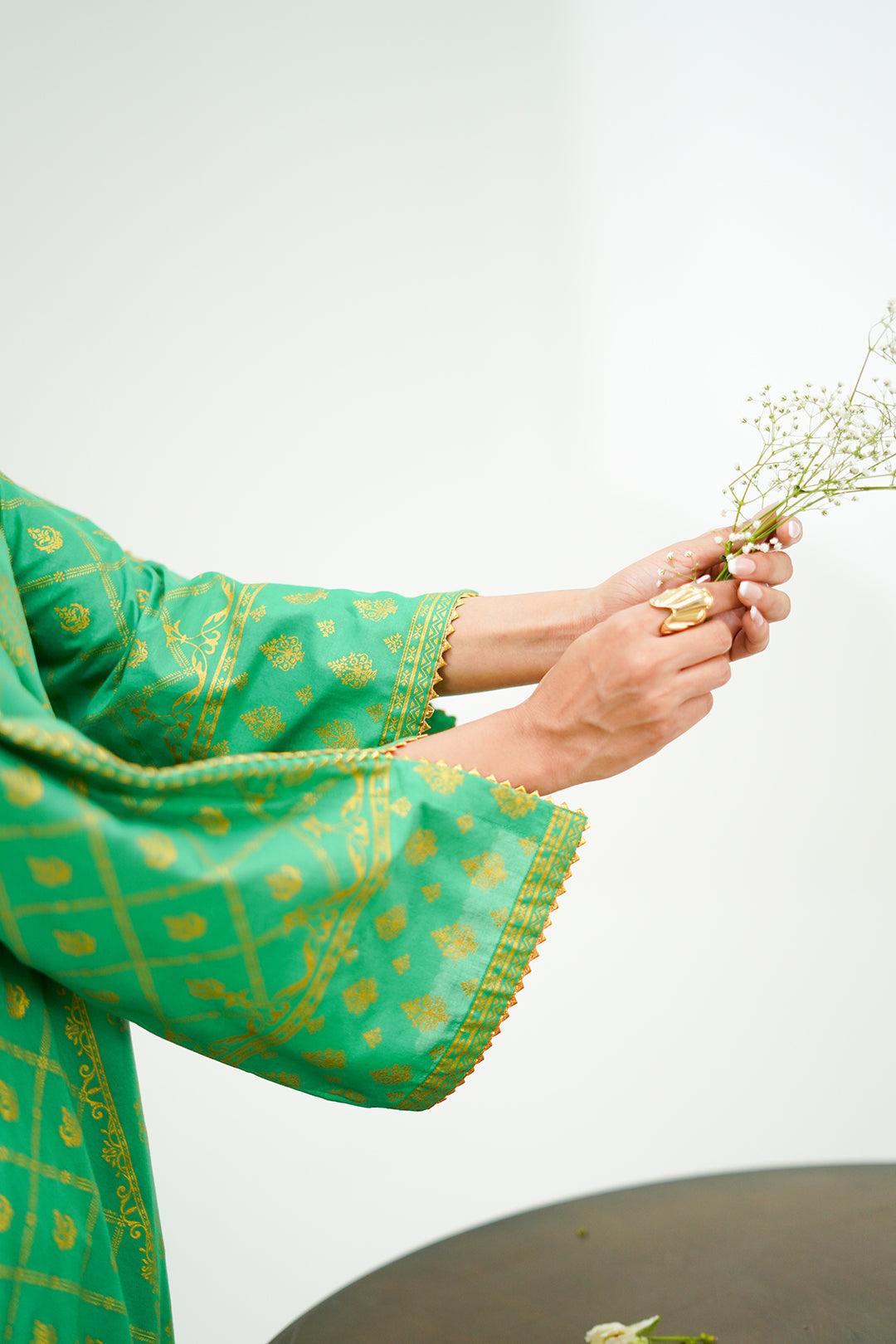 Zellbury | Unstitched 3 Piece Lawn | Shirt Shalwar Dupatta - 1237 - House Of Zarish