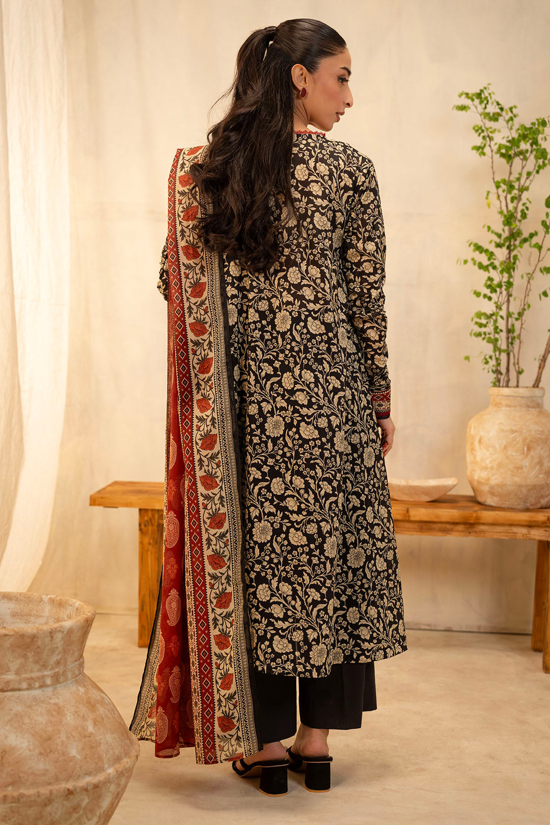 Zellbury | Unstitched 3 Piece Lawn | Shirt Shalwar Dupatta - 0030 - Libasekhas