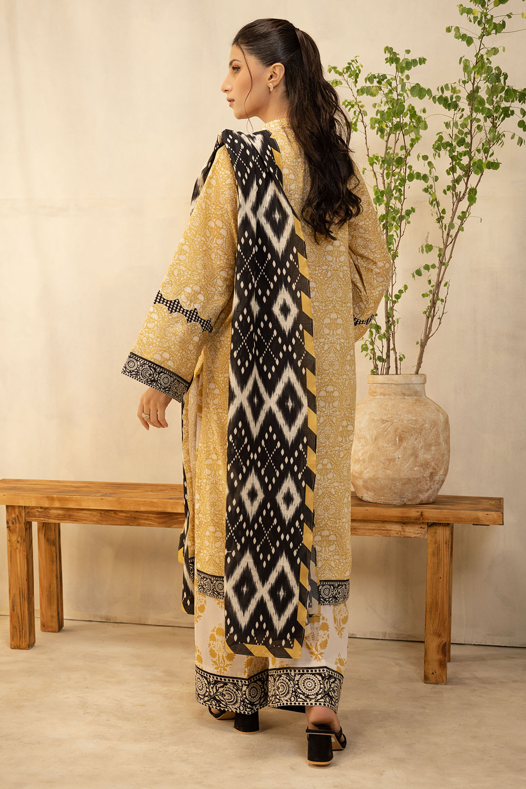 Zellbury | Unstitched 3 Piece Lawn | Shirt Shalwar Dupatta - 0130 - House Of Zarish