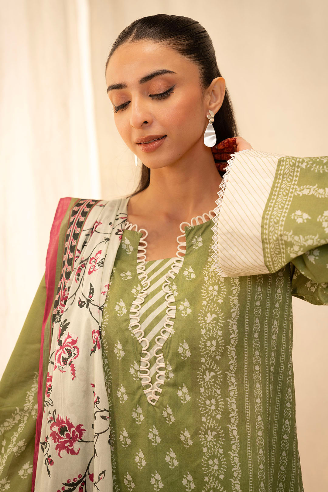 Zellbury | Unstitched 3 Piece Lawn | Shirt Shalwar Dupatta - 0134 - House Of Zarish