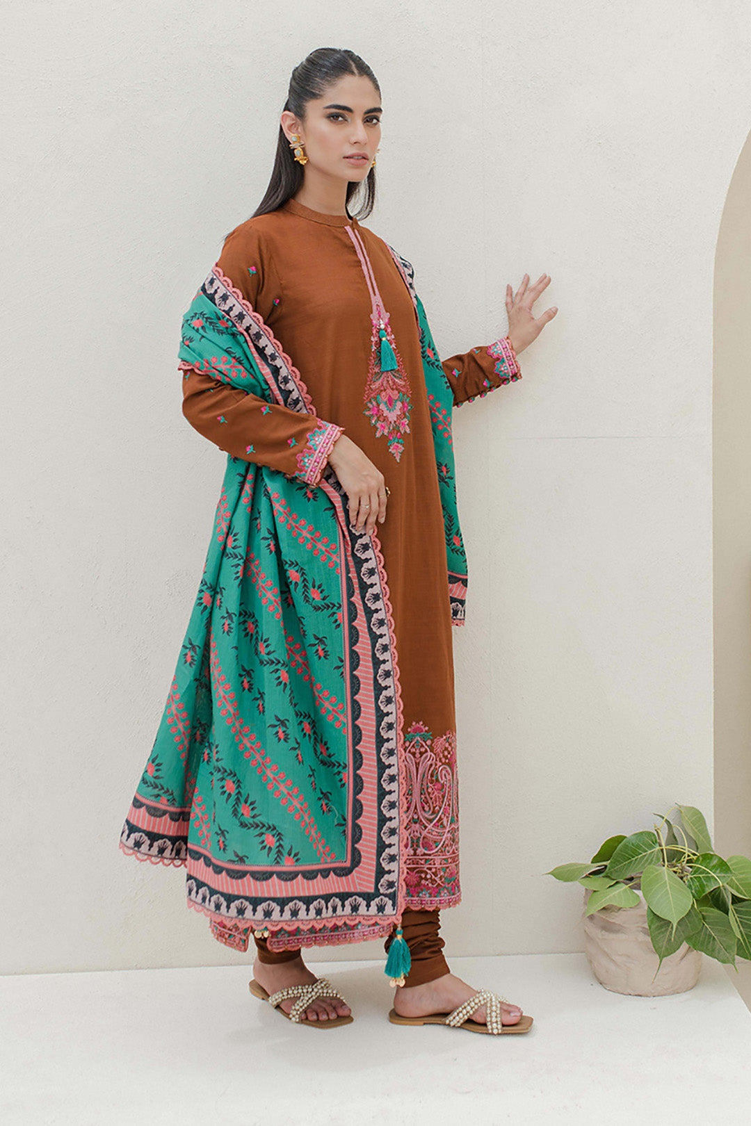 Zellbury | Unstitched 3 Piece Khaddar | Embroidered Shirt Shalwar Dupatta - 0705 - Libasekhas