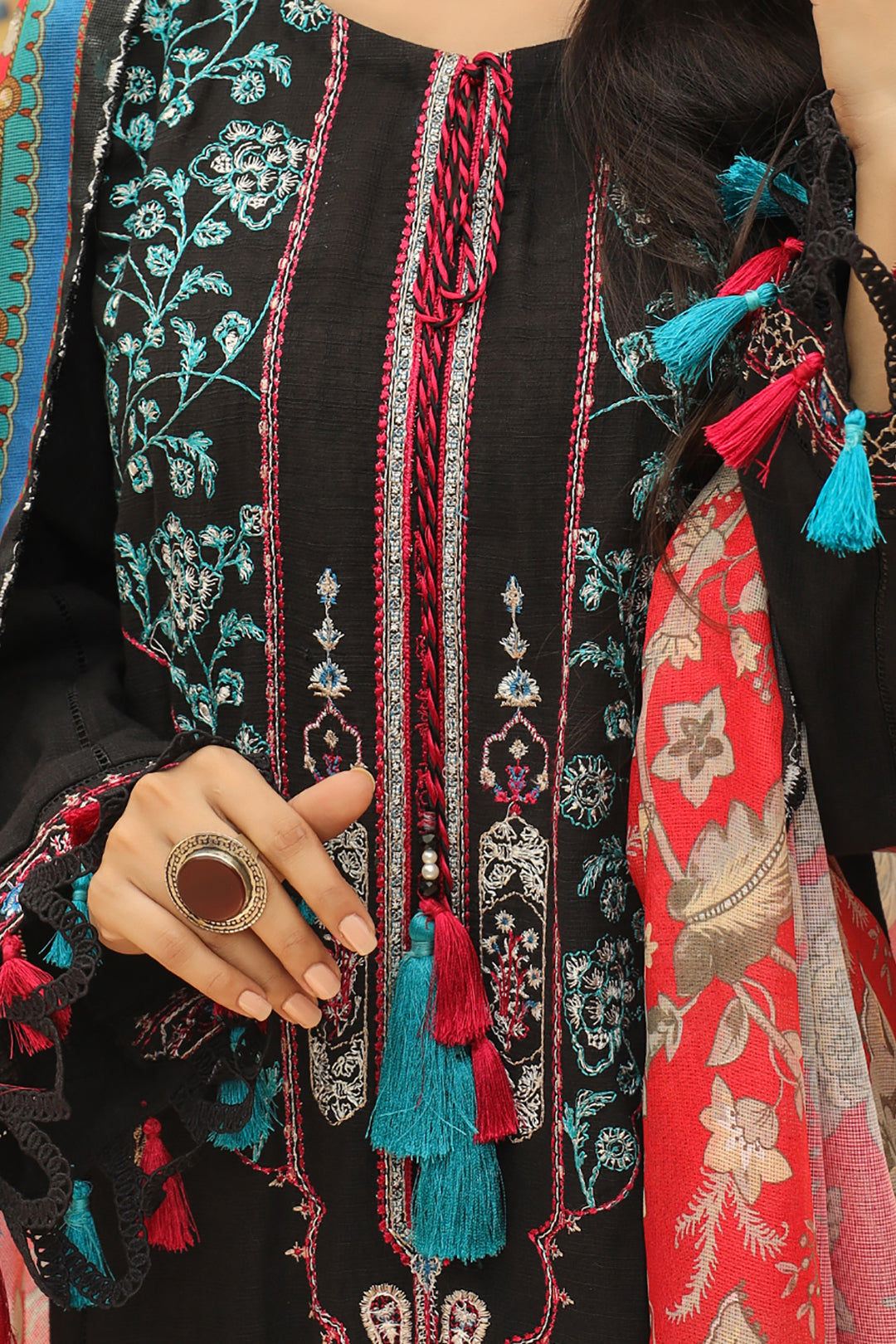Zellbury | Unstitched 3 Piece Khaddar | Embroidered Shirt Shalwar Dupatta - 0776 - Libasekhas