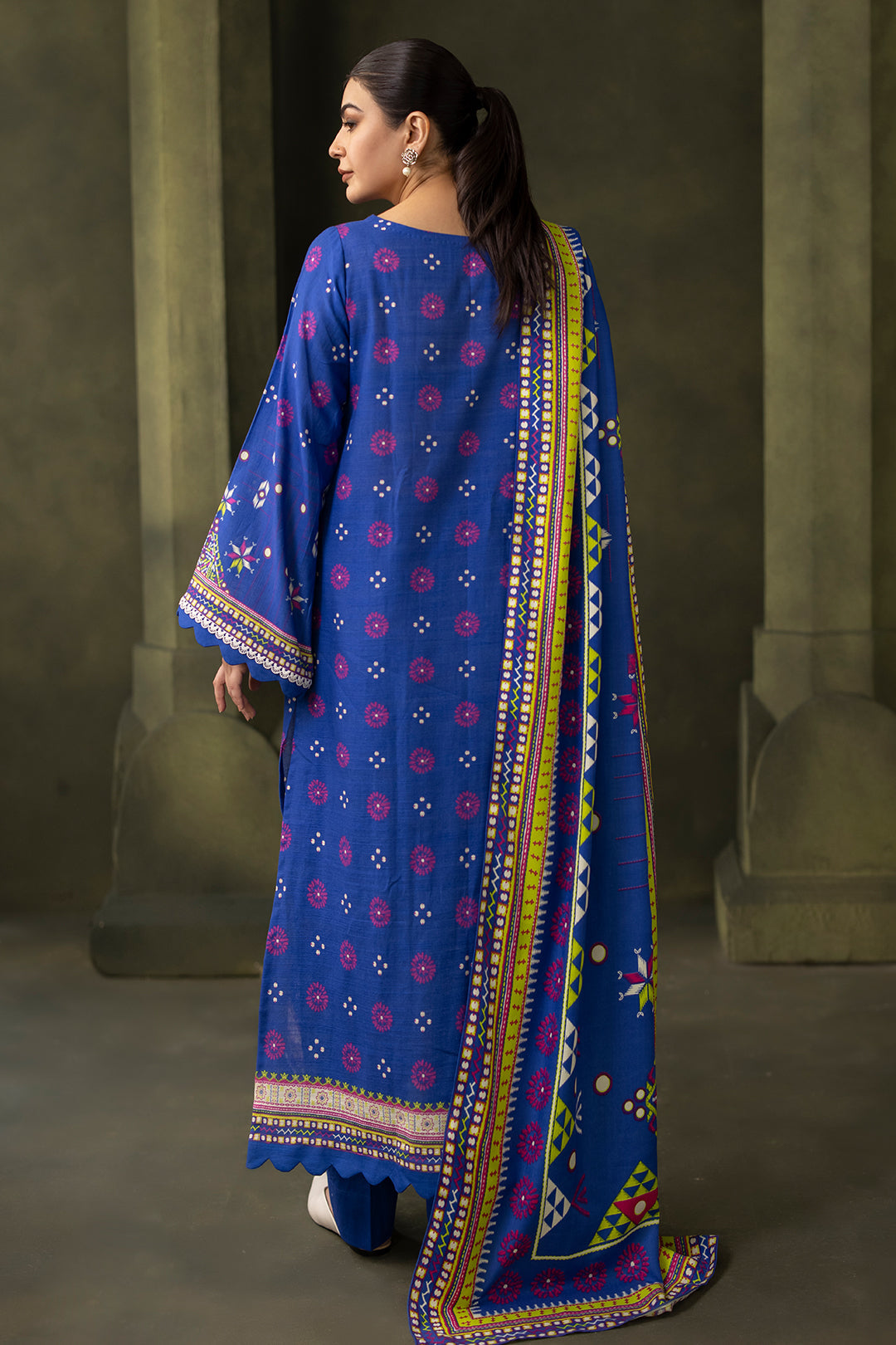 Zellbury | Unstitched 2 Piece Khaddar | Embroidered Shirt Dupatta - 0180 - House Of Zarish