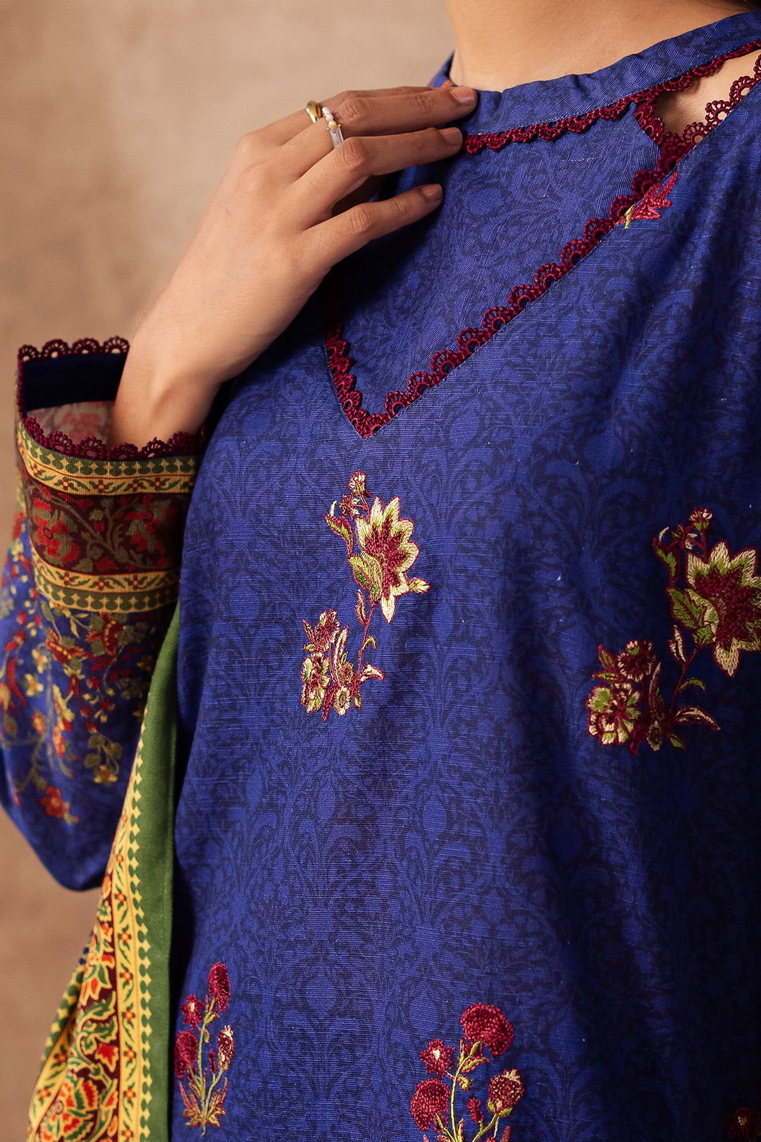 Zellbury | Unstitched 3 Piece Khaddar | Embroidered Shirt Shalwar Dupatta - 0221 - House Of Zarish