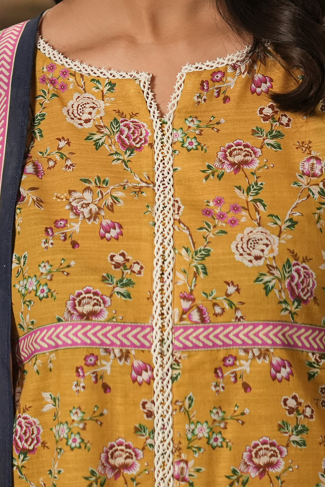Zellbury | Unstitched 3 Piece Khaddar | Shirt Shalwar Dupatta - 0472 - House Of Zarish
