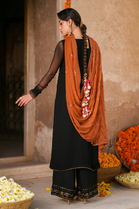 Naqshi | Zariah Crinkle Collection | Zarim