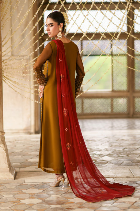 Naqshi | Zariah Crinkle Collection | Huzaim