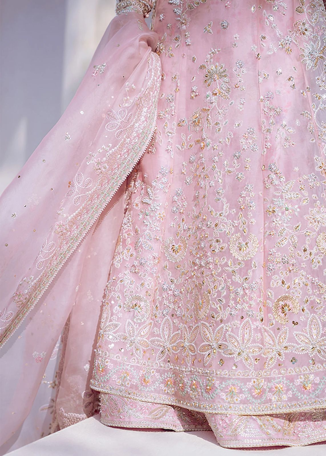 Suffuse | Freeshia RTW'24 | Falek - House Of Anaya
