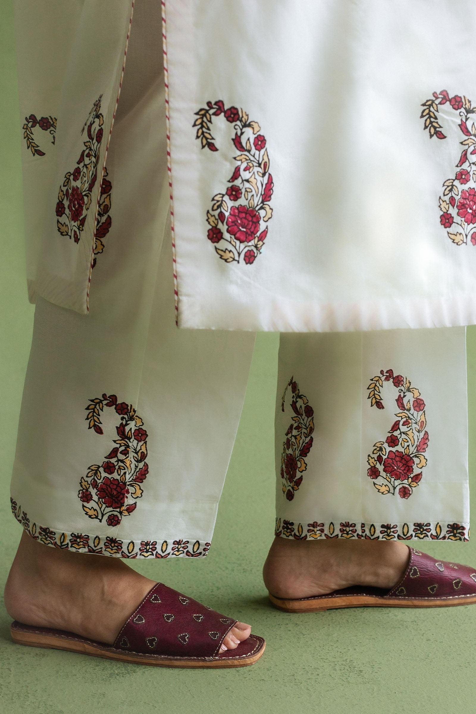 Zara Shahjahan | Handcrafted Suits | ZHC-055