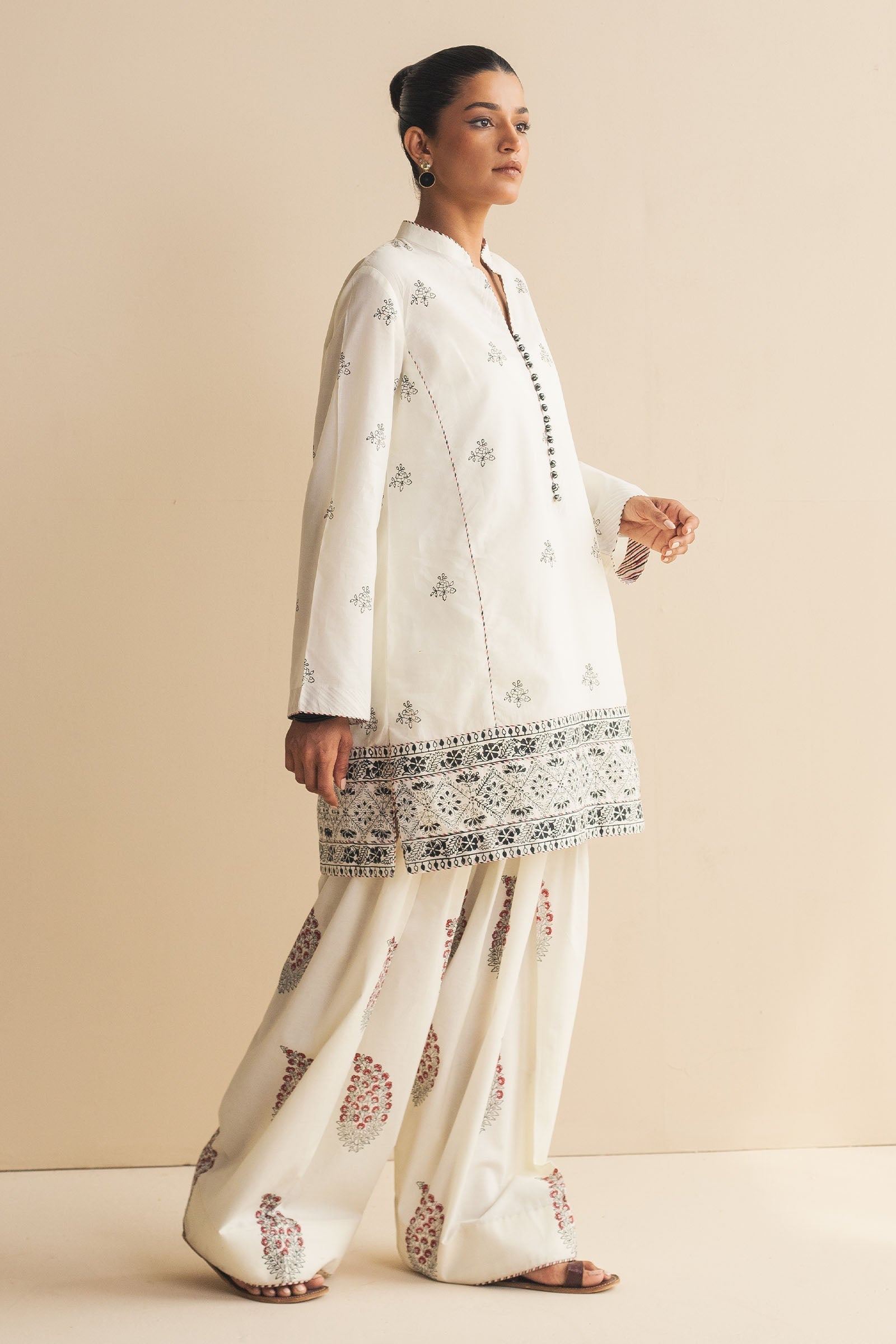 Zara Shahjahan | Handcrafted Suits | ZHC-061 - House Of Anaya