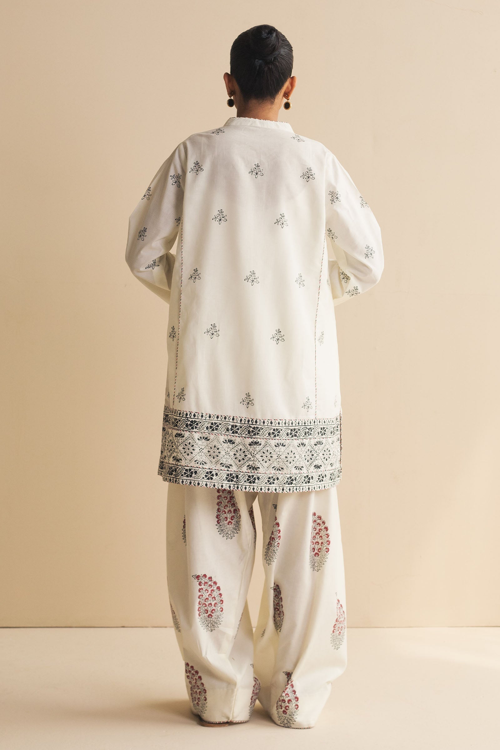 Zara Shahjahan | Handcrafted Suits | ZHC-061 - House Of Anaya