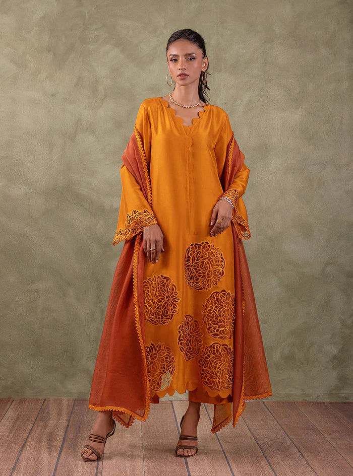 Zainab Chottani | Eid Edit 24 | Burning Amber - House of Zarish