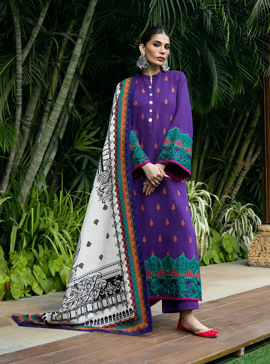 Zainab Chottani | Winter Shawls 24 |  Vaniza