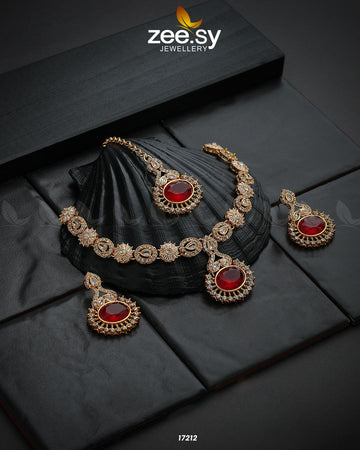 Zirconic Starburst Necklace - House Of Zarish