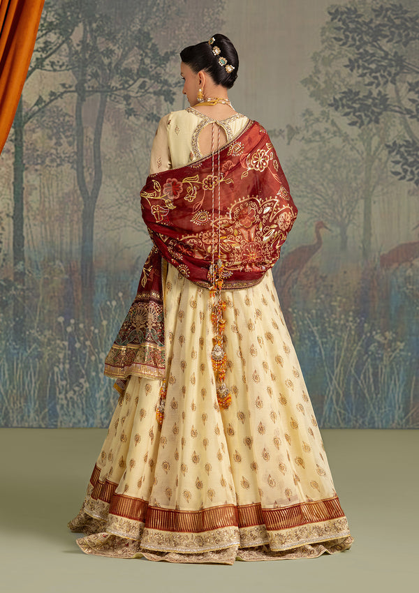 Aik Atelier | Lady Aik 26 | LOOK 03