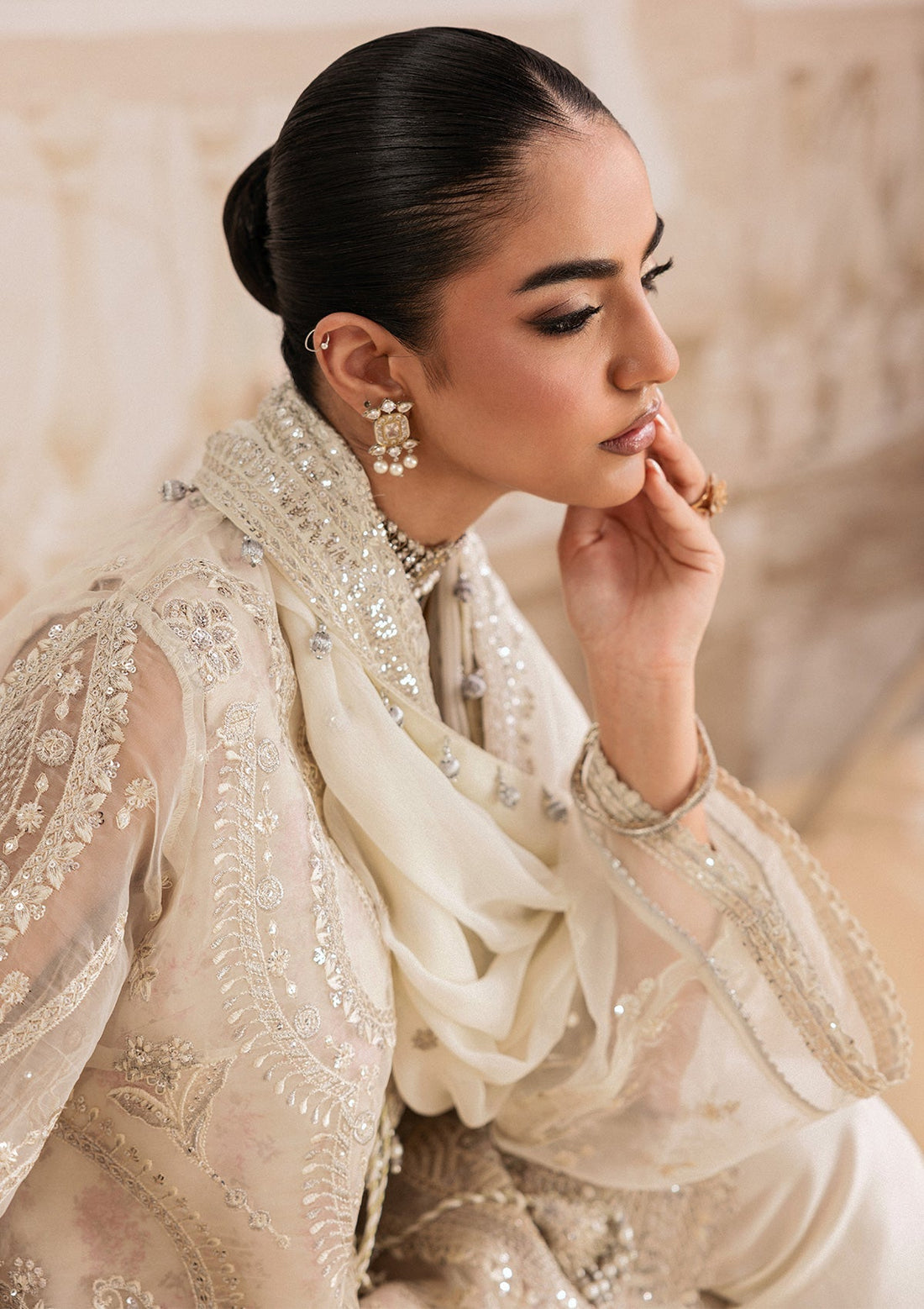 Aik | Aik Shaam 26  Vol 2| Aik Shaam - Look B2602