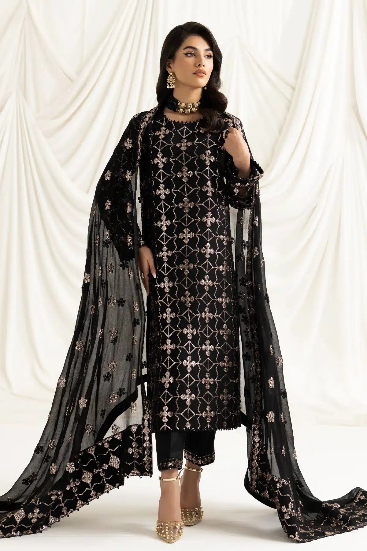 Alizeh | Dua Formals 23 | DUA-V02D04A-NAZIK(Black) - House Of Anaya