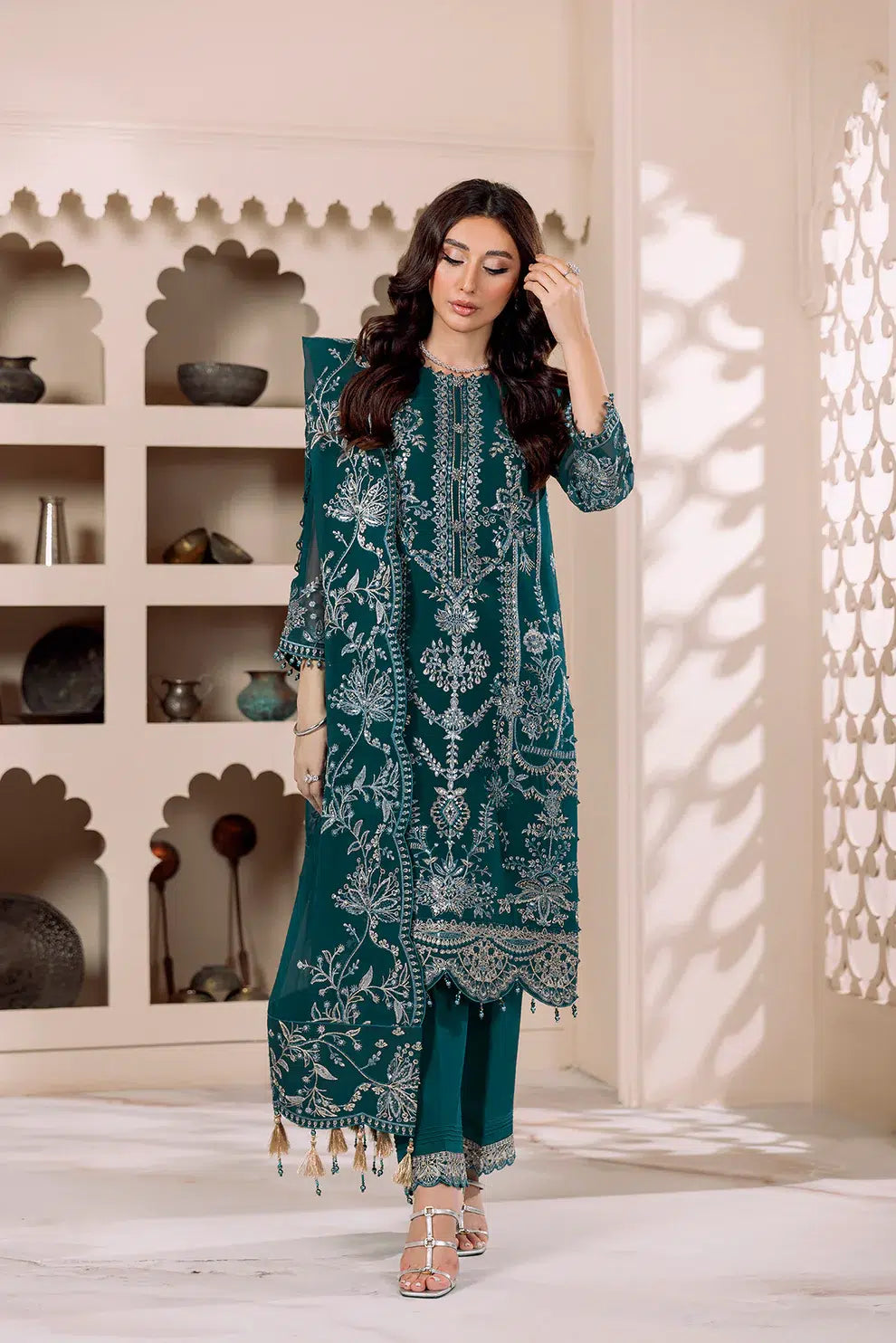 Alizeh | Dua Formals 23 | DUA-V01D02B- LYRA ( ZINC ) - House Of Anaya