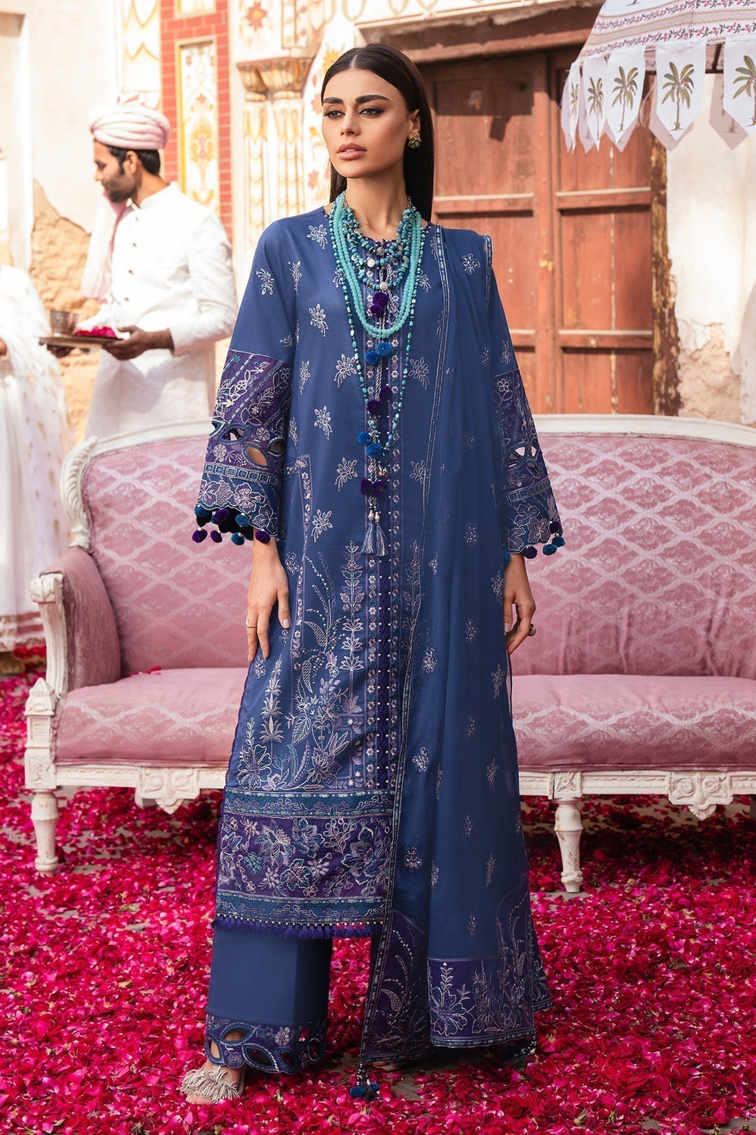 Alizeh | Rawayat Luxury Lawn 24 | Shehnaaz - House Of Anaya